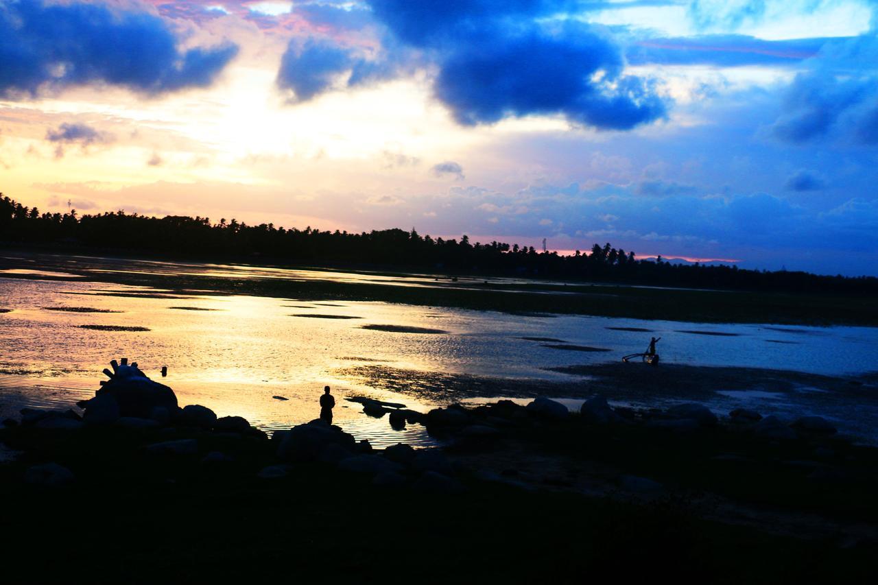 Diya Dahara Lake Resort Yala Buitenkant foto