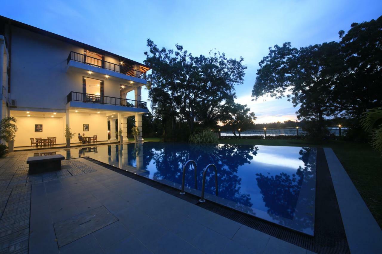Diya Dahara Lake Resort Yala Buitenkant foto
